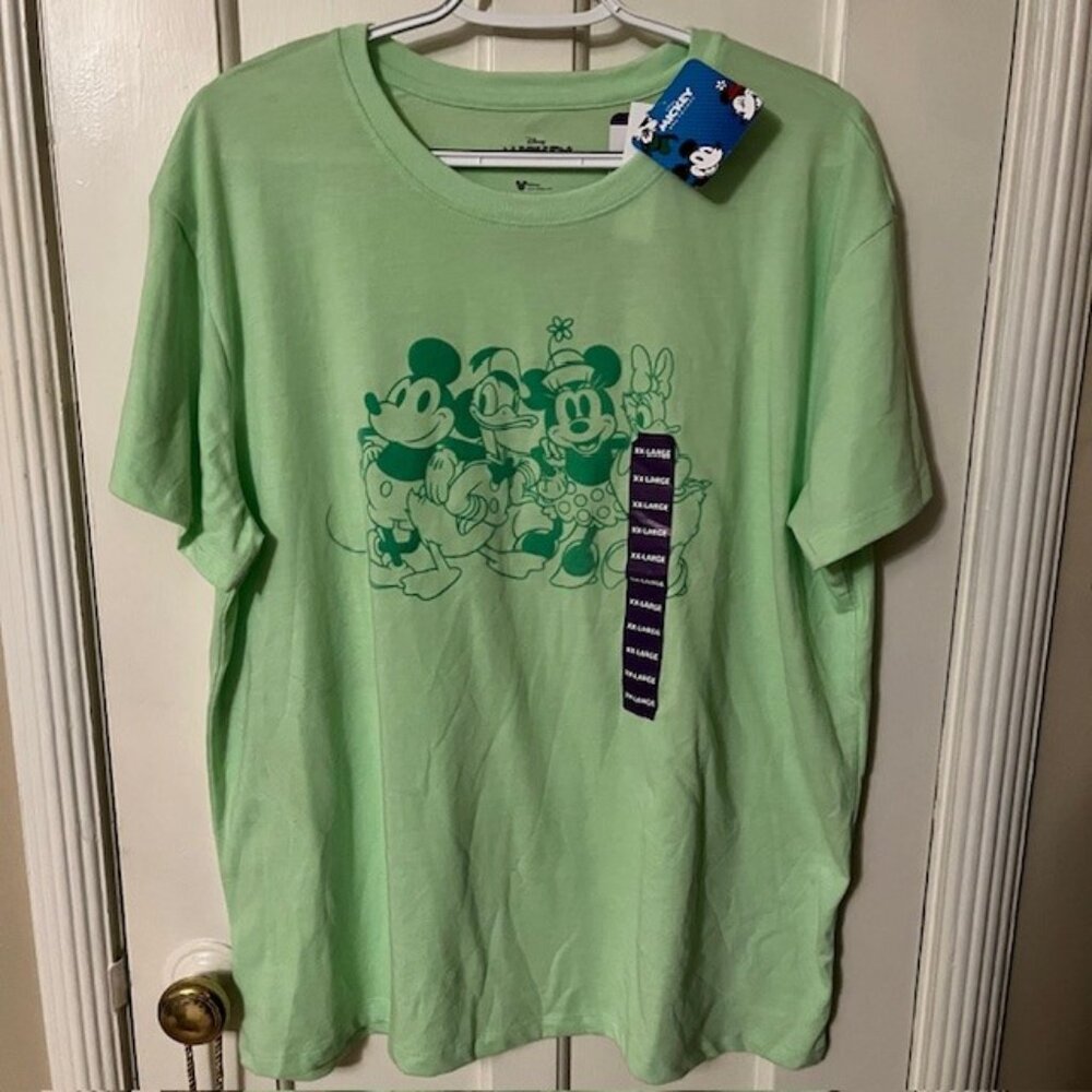 DISNEY WOMEN'S XXL GREEN T-SHIRT; MICKEY & FRIENDS, SHORT SLEEVE, NWT; CUTE!